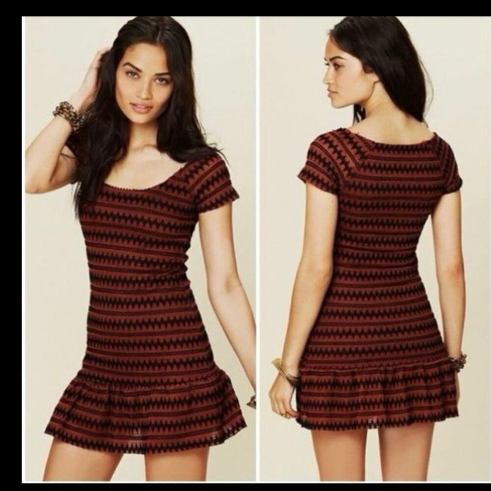 Free People Cozy Day Flounce Knit Dress Women Medium Maroon Granola Girl Preppy